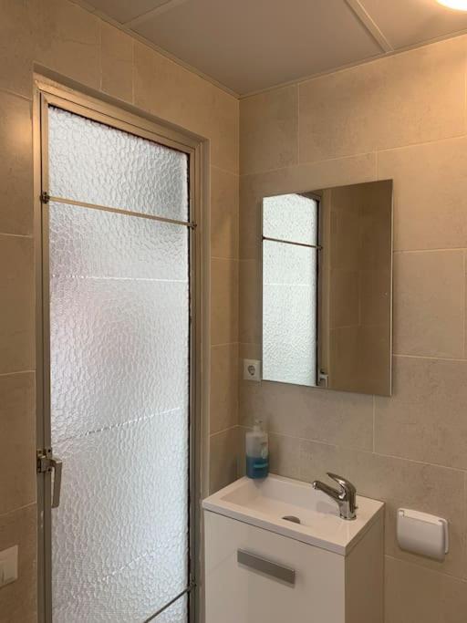 Cozy Room Guapo-Alicante Nearby The Beach And The Center エクステリア 写真