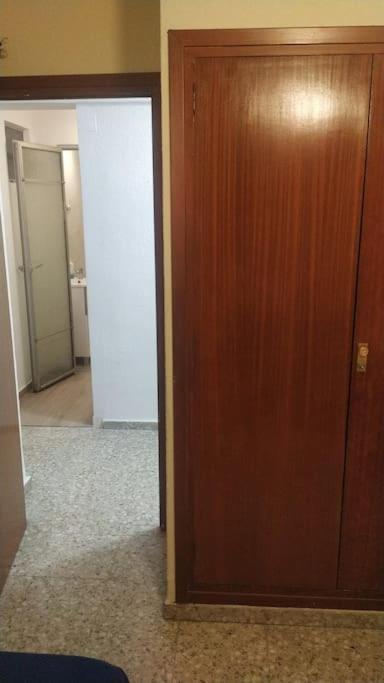 Cozy Room Guapo-Alicante Nearby The Beach And The Center エクステリア 写真