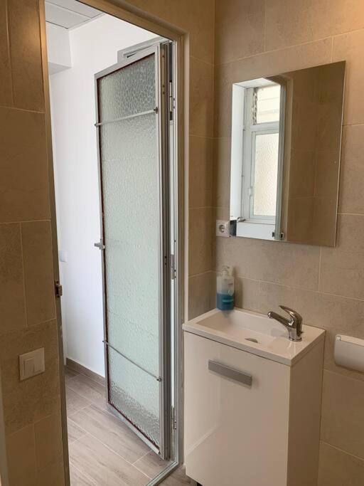 Cozy Room Guapo-Alicante Nearby The Beach And The Center エクステリア 写真