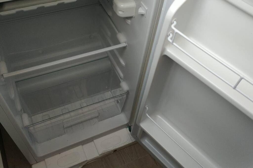 Cozy Room Guapo-Alicante Nearby The Beach And The Center エクステリア 写真